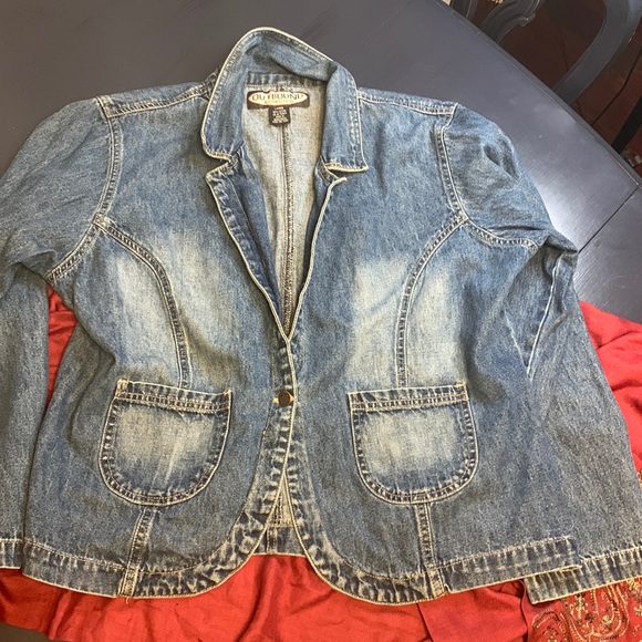 Vintage outbound collection stoned was from the 90’s size Large - Picture 1 of 4